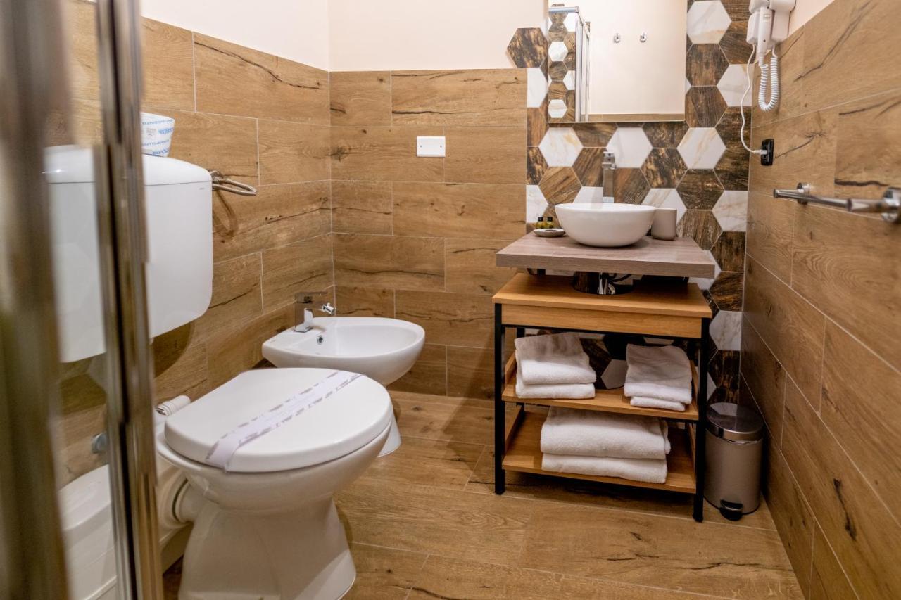 I Quattru Vuci Rooms Палермо Екстериор снимка